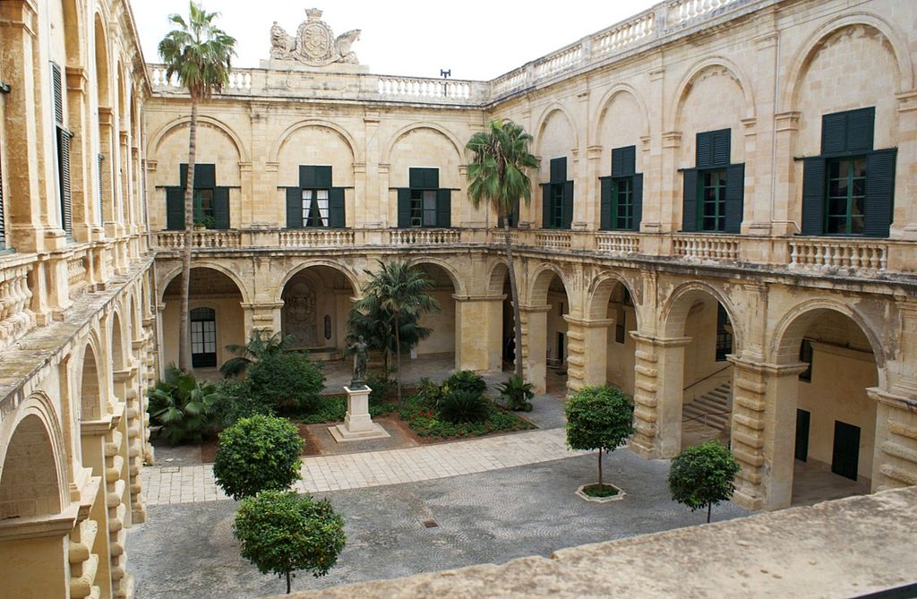 The Grandmasters Palace (Interior Courtyard)